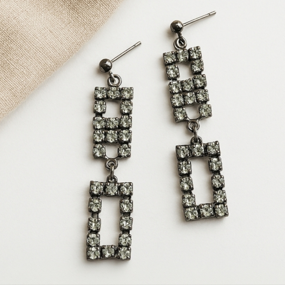 Vintage Rhinestone Drop Earrings on Vendôme Card | 1970s Glam